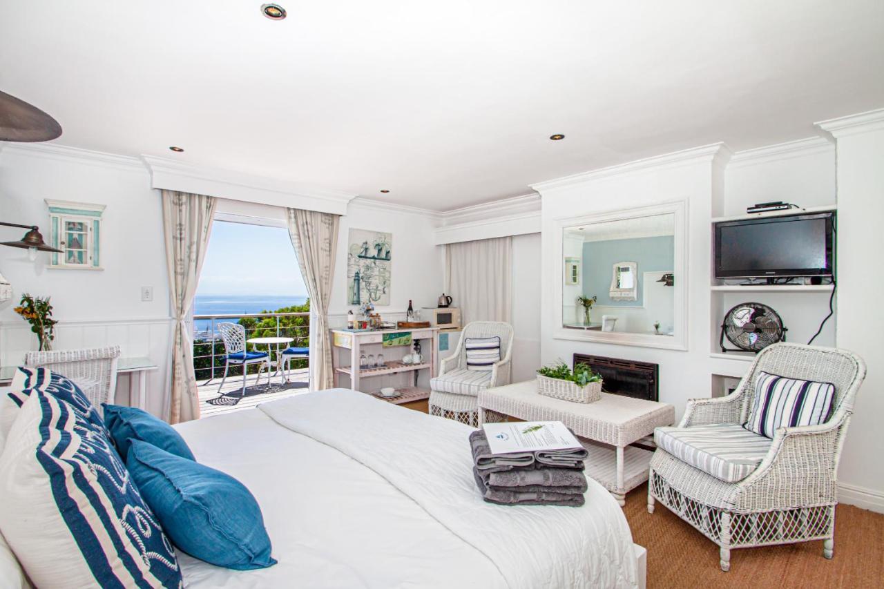 A Boat House Hotel Simon's Town Exterior photo