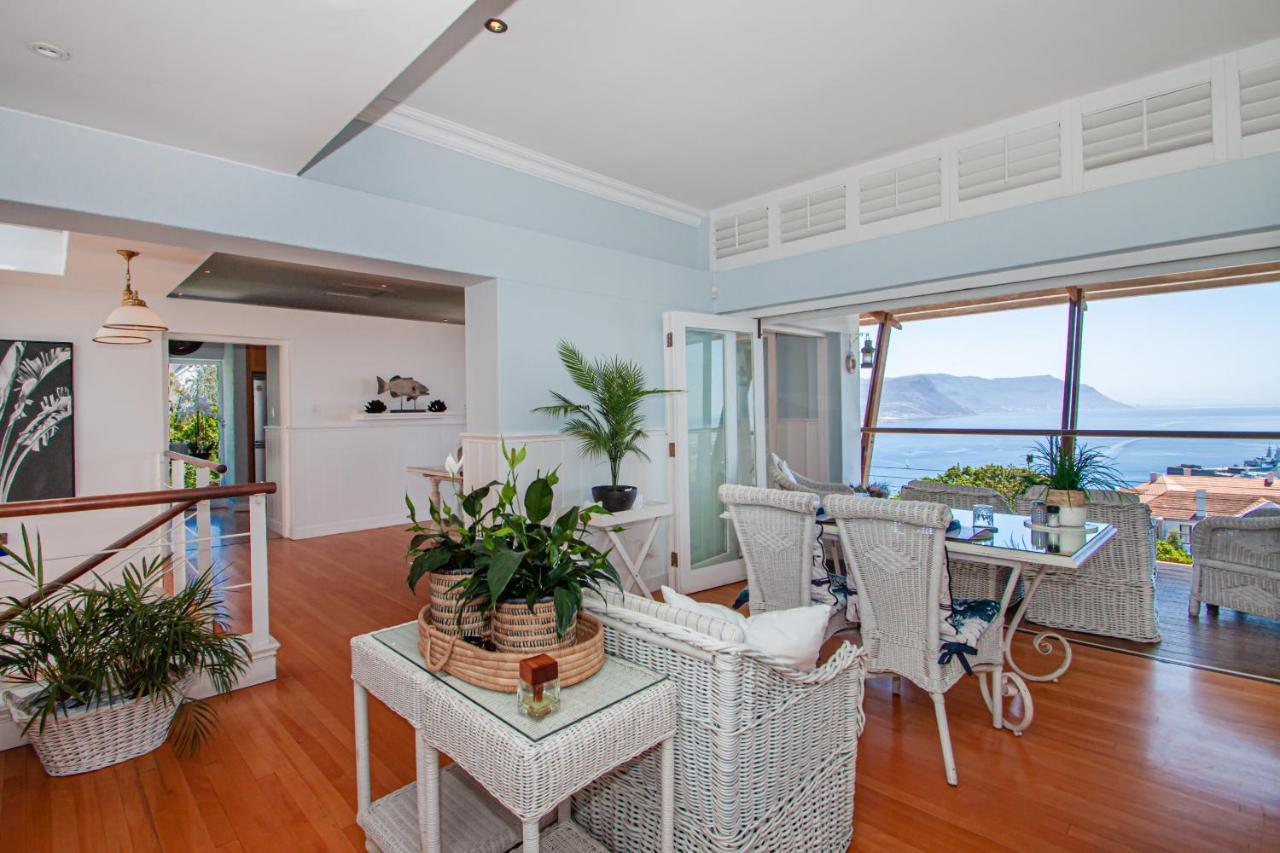 A Boat House Hotel Simon's Town Exterior photo