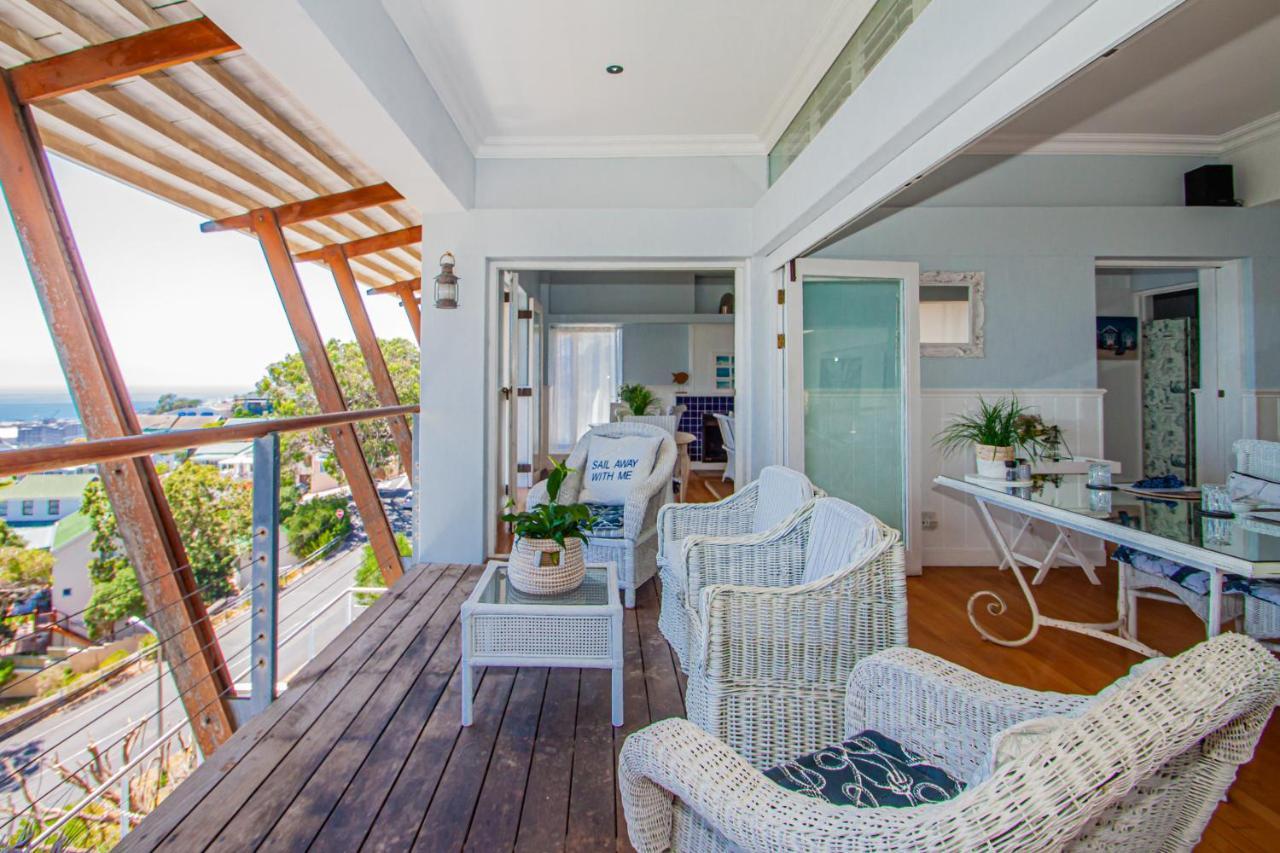 A Boat House Hotel Simon's Town Exterior photo